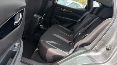 Nissan Qashqai 1.3 DiG-T Acenta Premium 5dr Petrol Hatchback